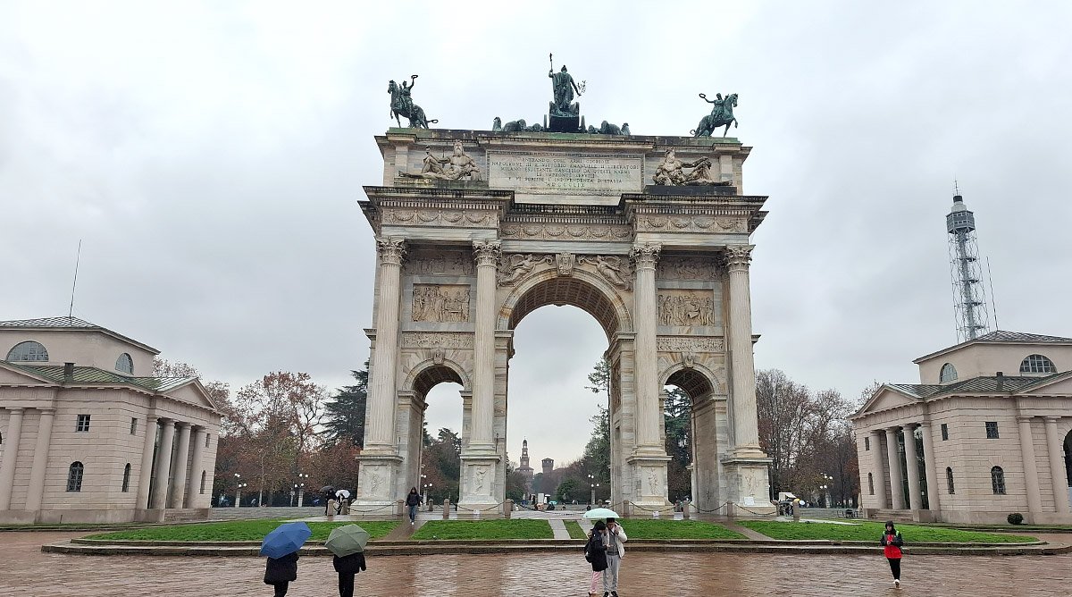 Arco della Pace in Milan