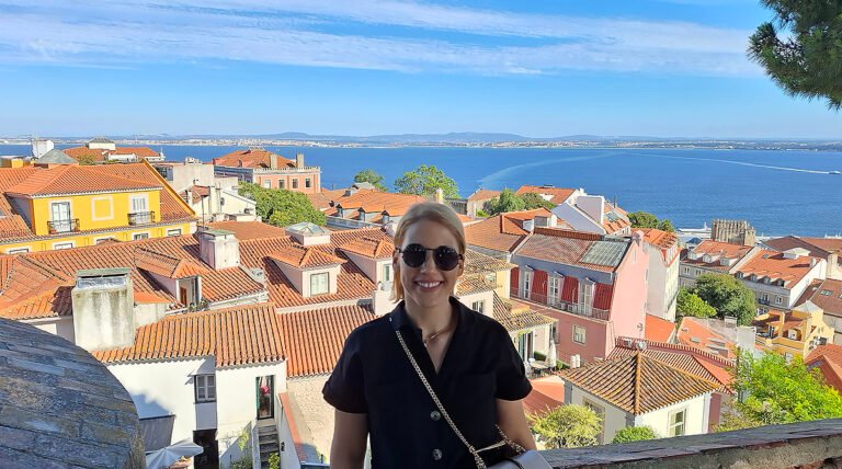 Exploring the best places to visit in Lisbon, Portugal, including São Jorge Castle and the city's top cultural attractions